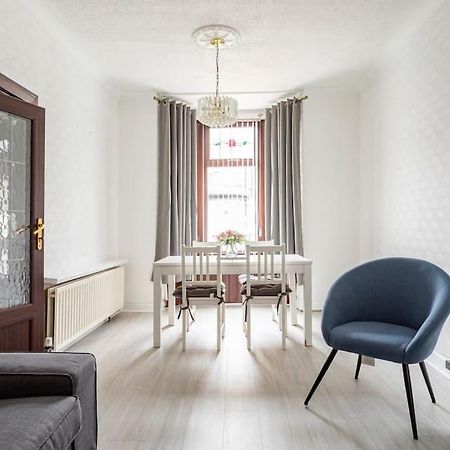 Central Belfast Town House Экстерьер фото