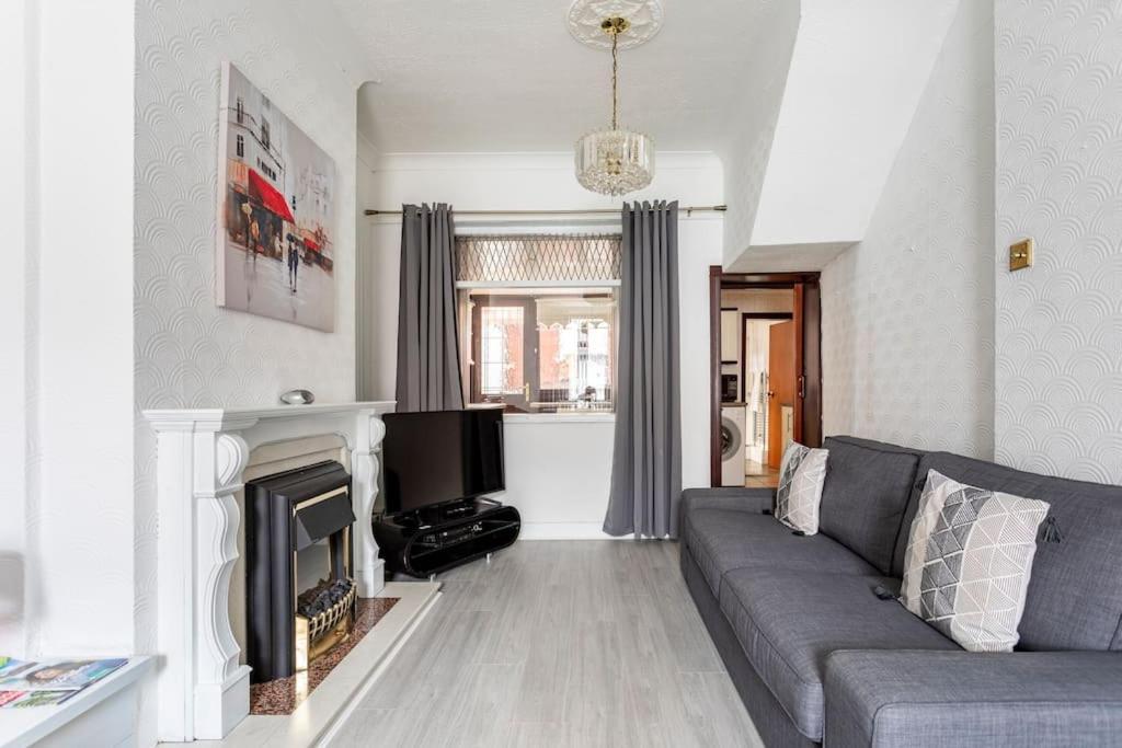 Central Belfast Town House Экстерьер фото